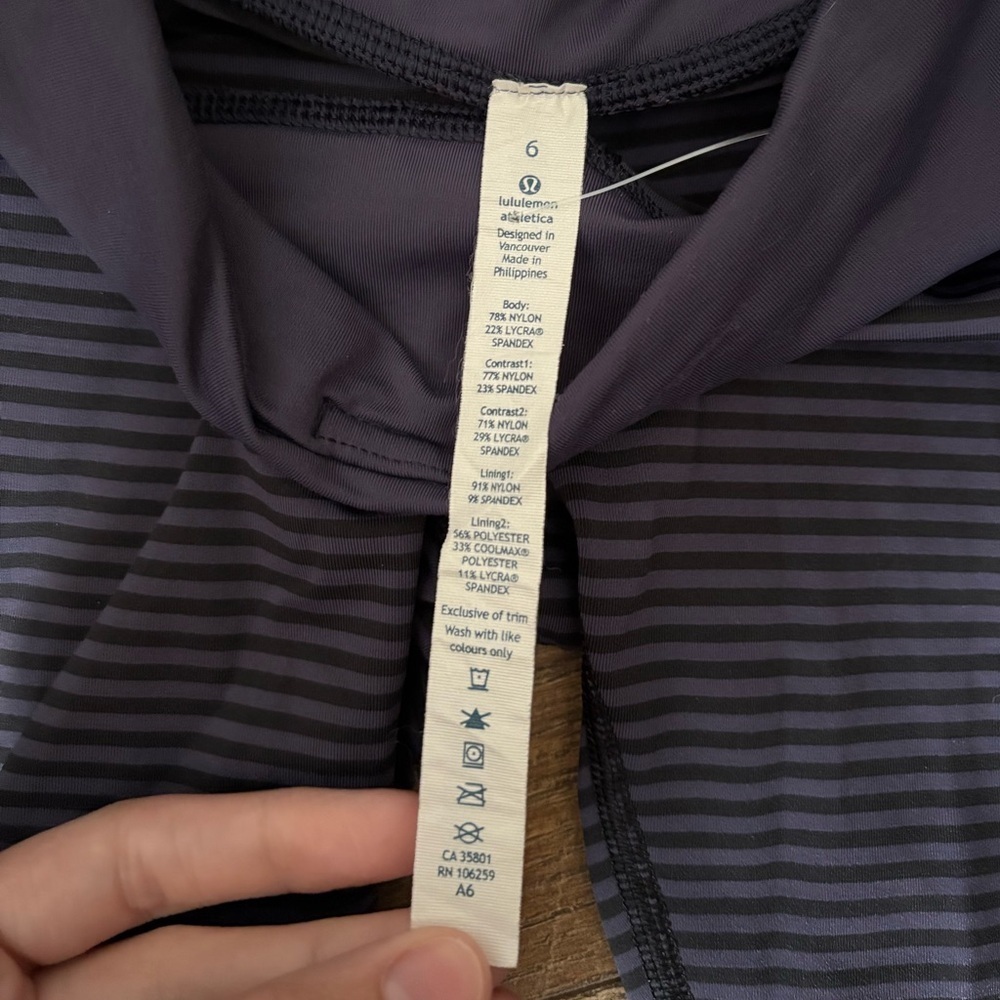 NWOT Lululemon Cut The Crop 1/8 Stripe Cadet Blue Athletic Leggings size 6 - Picture 4 of 5